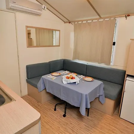 Κάμπινγκ Camping Di Velluto *